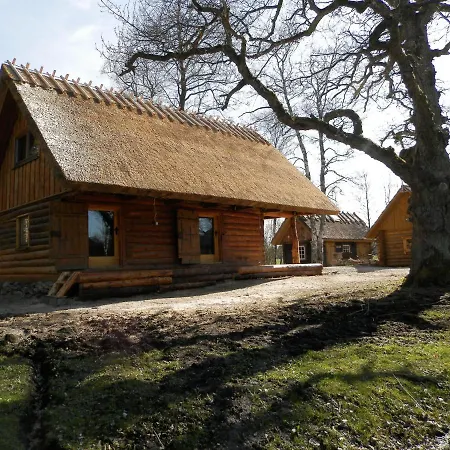 ロウグ ホリデー カントリーハウス *