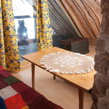 ロウグ ホリデー カントリーハウス Laugu