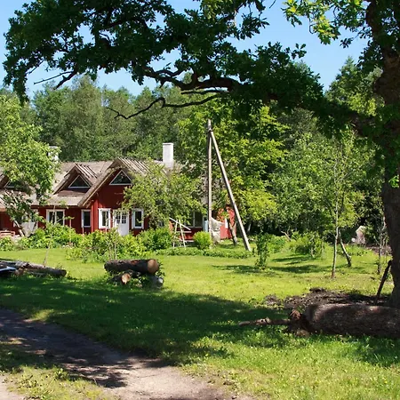 ロウグ ホリデー カントリーハウス Laugu