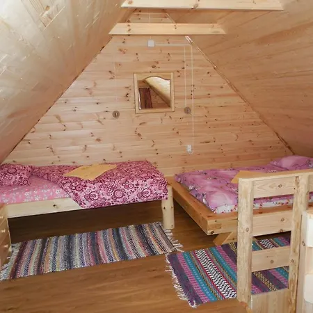 ロウグ ホリデー カントリーハウス *